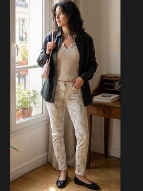 American Eagle Outfitters Cream and Gray Straight Leg Jeans